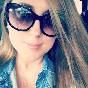 Meet your Posher, Renée